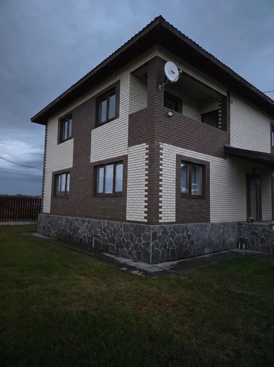 Дизайн фасада в стиле Современный — Фасад от нейросети AI Facade