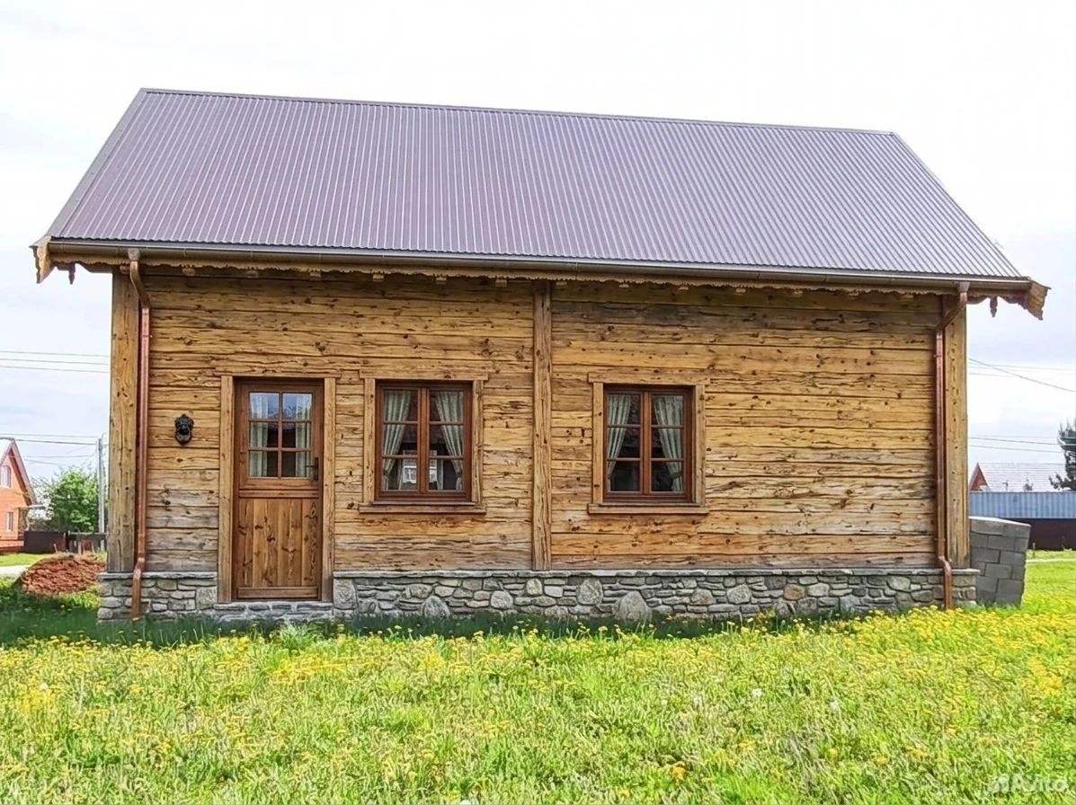 Дизайн фасада в стиле Деревенский — фото фасада от нейросети AI Facade